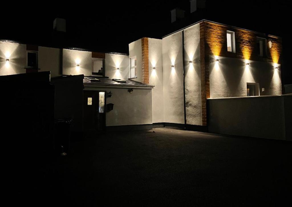#5 Tgha Luxury One Bedroom Apartment In Athlone Exterior photo